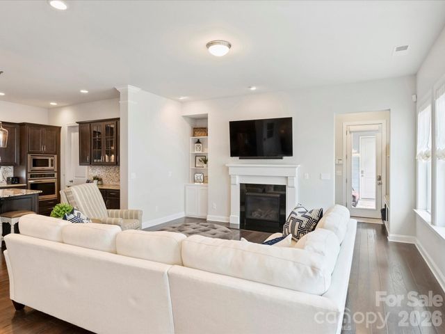 4913 Providence Country Club Drive, Charlotte, NC 28277