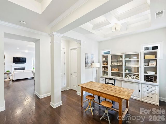 4913 Providence Country Club Drive, Charlotte, NC 28277