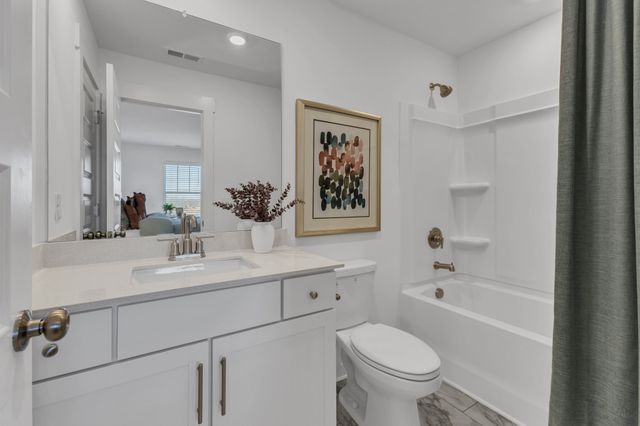 6348 N New Hope Road, Hermitage, TN 37076