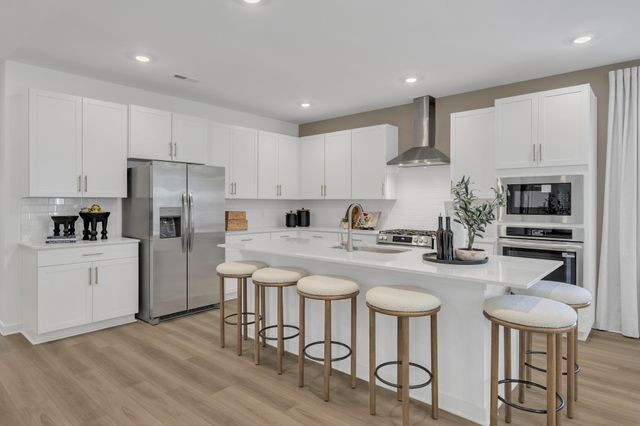 6348 N New Hope Road, Hermitage, TN 37076