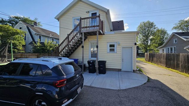 714 N DURKEE STREET, Appleton, WI 54911