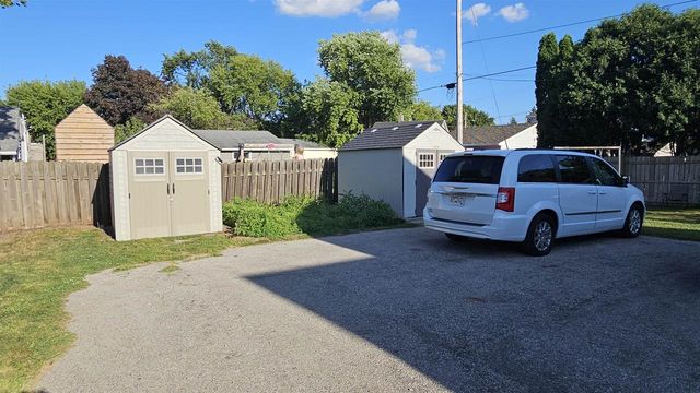 714 N DURKEE STREET, Appleton, WI 54911