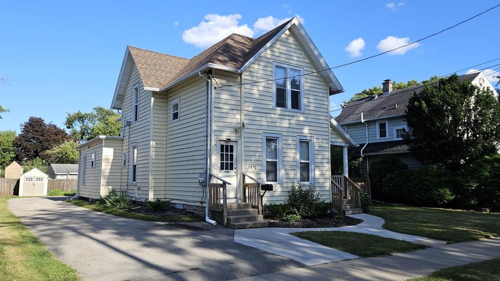 714 N DURKEE STREET, Appleton, WI 54911