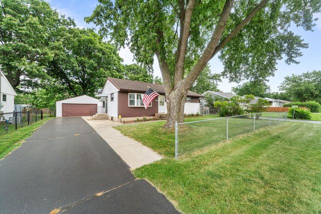 1006 Copper Drive, Machesney Park, IL 61115