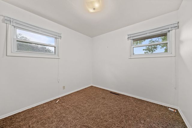1006 Copper Drive, Machesney Park, IL 61115