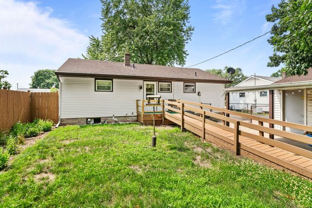 1006 Copper Drive, Machesney Park, IL 61115