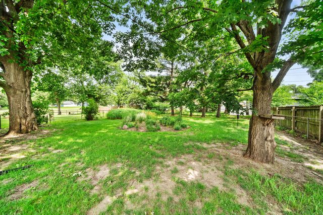 1006 Copper Drive, Machesney Park, IL 61115