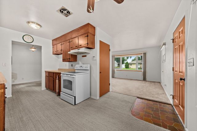 1006 Copper Drive, Machesney Park, IL 61115