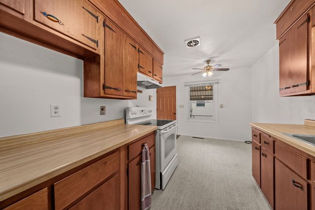 1006 Copper Drive, Machesney Park, IL 61115