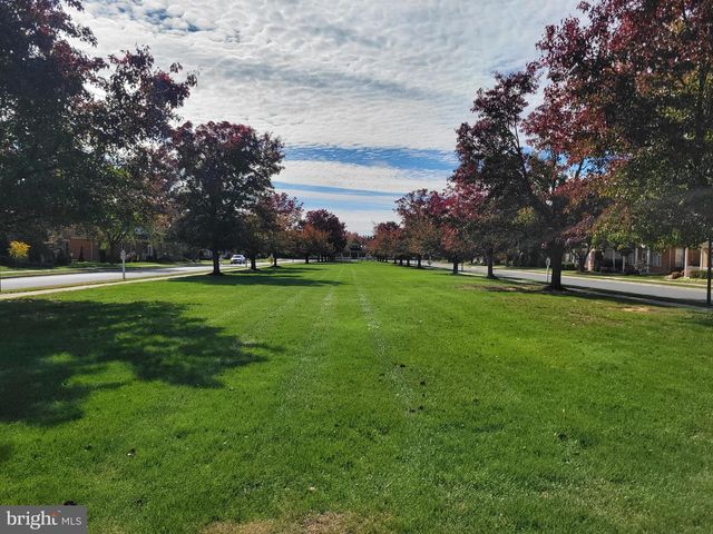 1852 MERIDIAN DR, Hagerstown, MD 21742