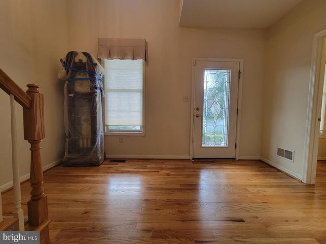 1852 MERIDIAN DR, Hagerstown, MD 21742