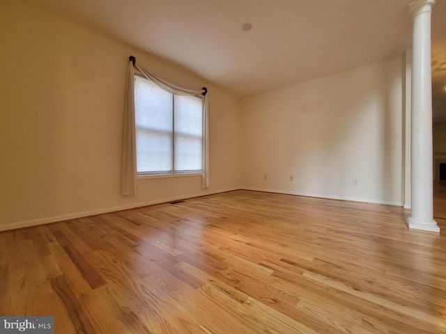 1852 MERIDIAN DR, Hagerstown, MD 21742