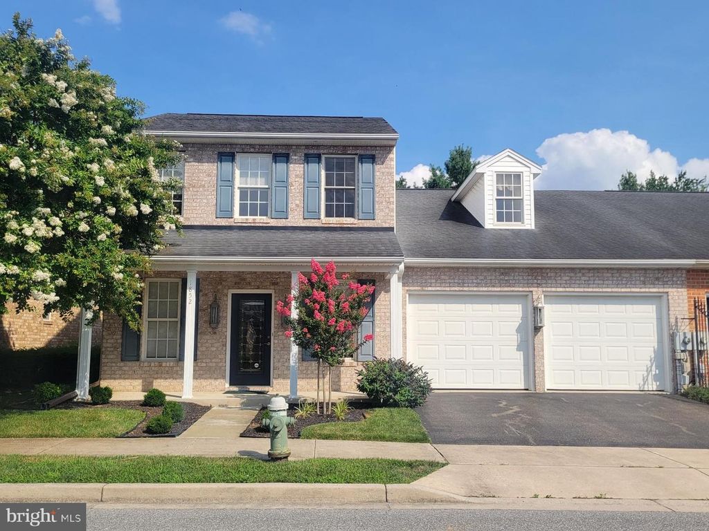 1852 MERIDIAN DR, Hagerstown, MD 21742