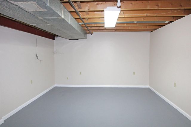 12 BASTILLE LOOP, Newark, DE 19702