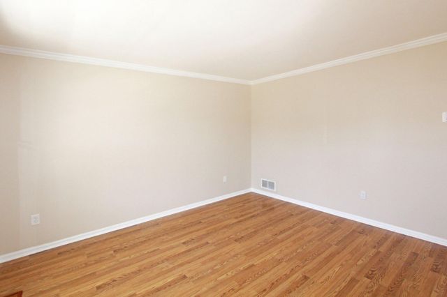 12 BASTILLE LOOP, Newark, DE 19702