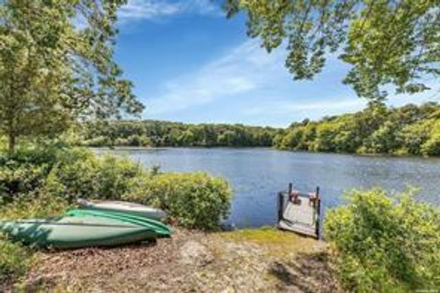 34 Montauk Highway 2, Westhampton, NY 11977