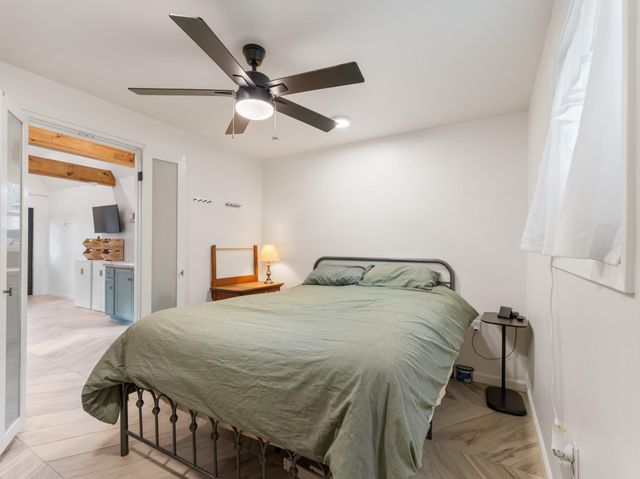 346 Private Road 821, Blessing, TX 77419