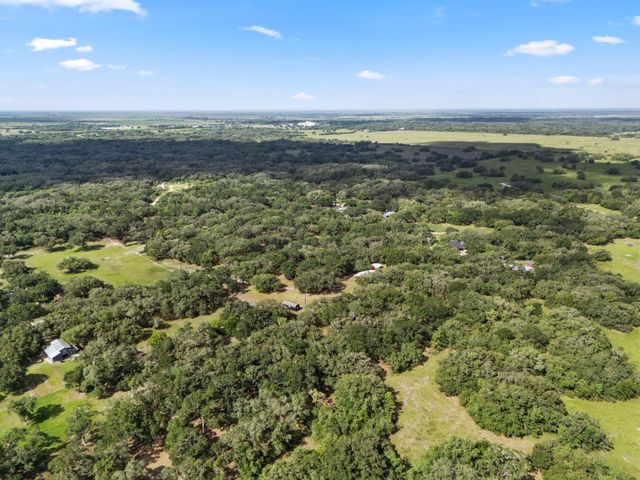 346 Private Road 821, Blessing, TX 77419