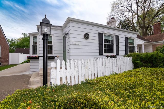 13113 Chestnut Street, Southgate, MI 48195