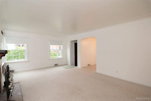 13113 Chestnut Street, Southgate, MI 48195
