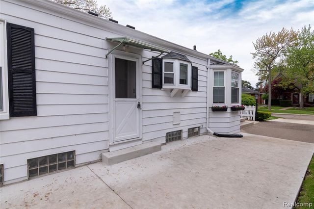 13113 Chestnut Street, Southgate, MI 48195