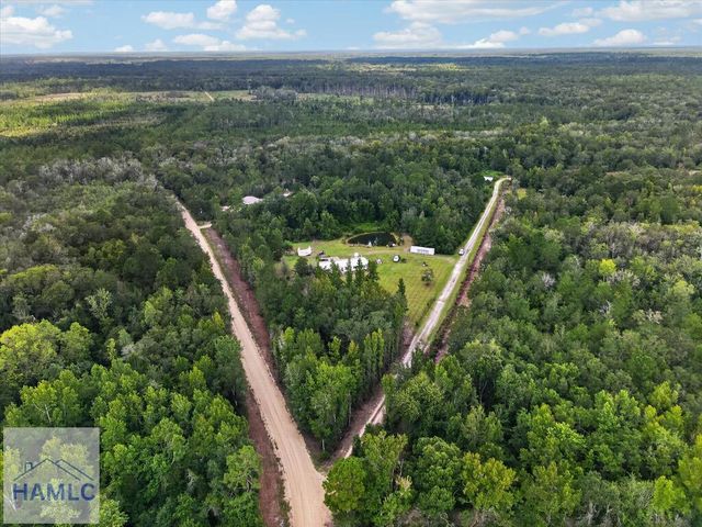 97 Smiley Road NE, Ludowici, GA 31316