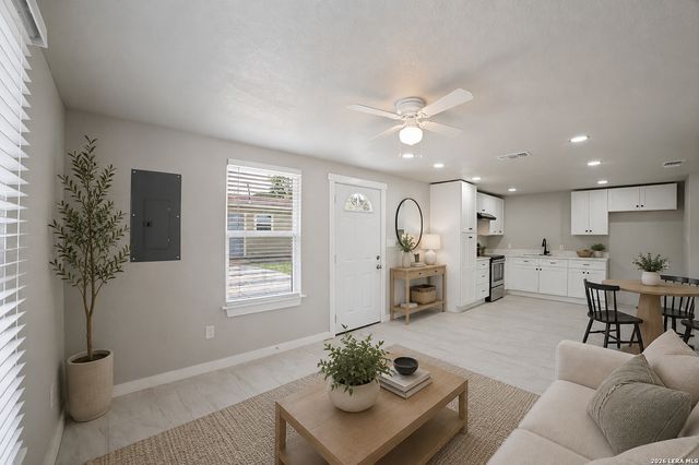363 BEACON AVE, San Antonio, TX 78212