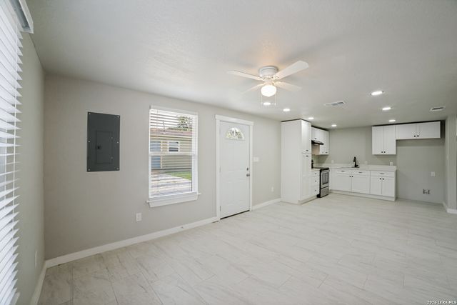 363 BEACON AVE, San Antonio, TX 78212