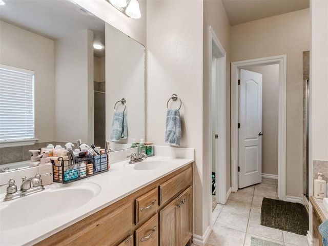 4617 Stag Horn Drive, Yukon, OK 73099