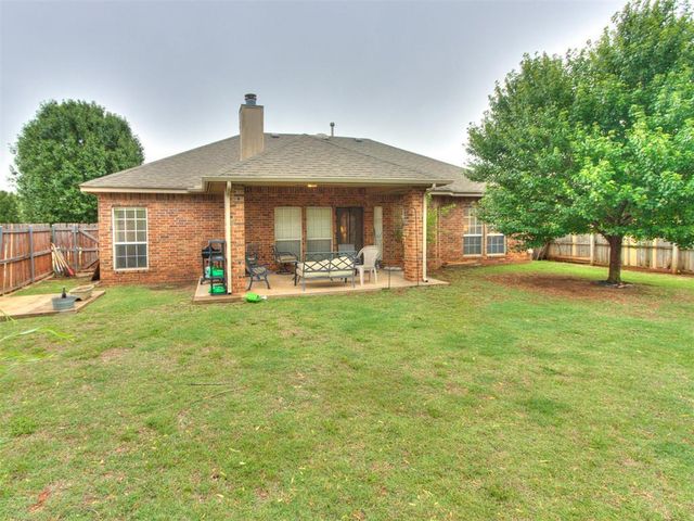 4617 Stag Horn Drive, Yukon, OK 73099