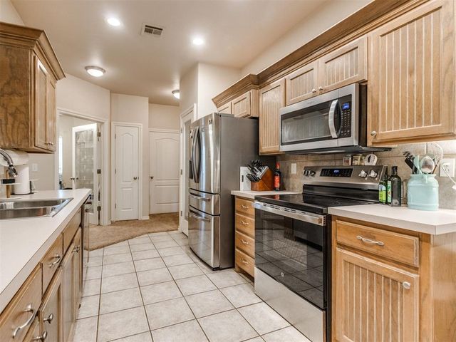 4617 Stag Horn Drive, Yukon, OK 73099