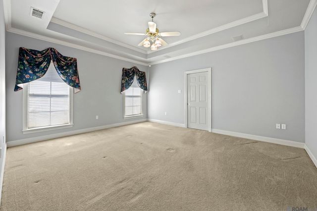 18235 Bel Meadow Ave, Saint George, LA 70810