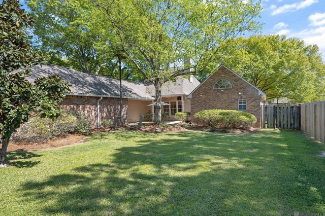 18235 Bel Meadow Ave, Saint George, LA 70810