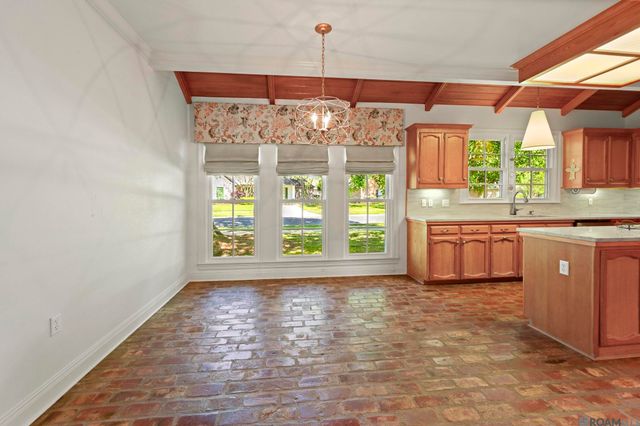 18235 Bel Meadow Ave, Saint George, LA 70810