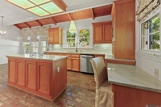 18235 Bel Meadow Ave, Saint George, LA 70810