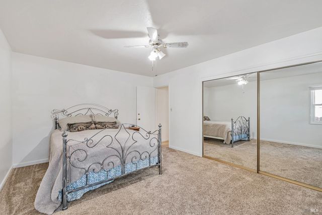 209 Decoe St, Santa Rosa, CA 95401