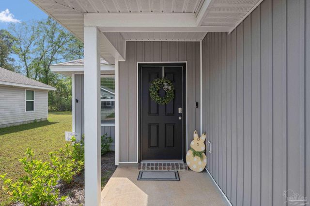 2545 Sutton Place Dr, Cantonment, FL 32533