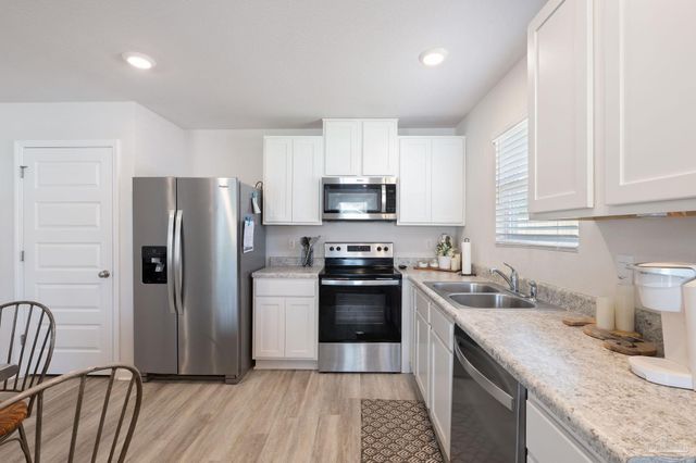 2545 Sutton Place Dr, Cantonment, FL 32533