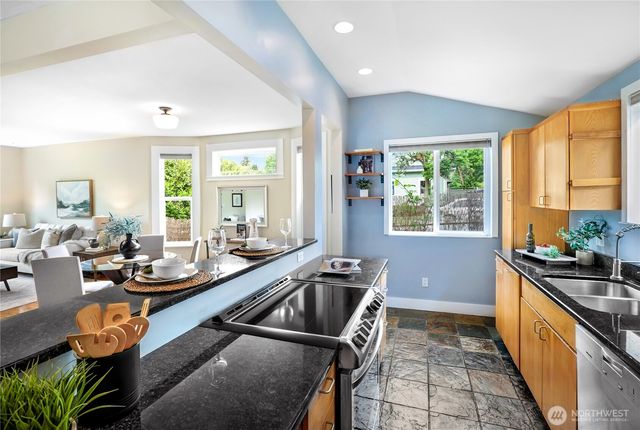 1606 22nd Avenue, Seattle, WA 98122