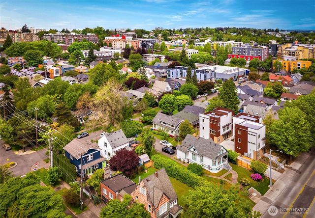 1606 22nd Avenue, Seattle, WA 98122