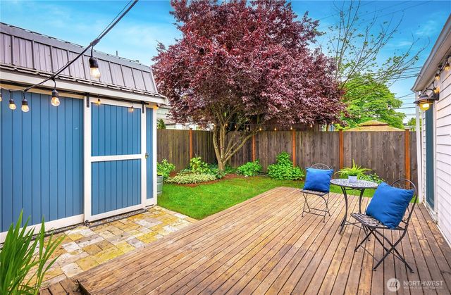 1606 22nd Avenue, Seattle, WA 98122