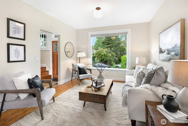 1606 22nd Avenue, Seattle, WA 98122