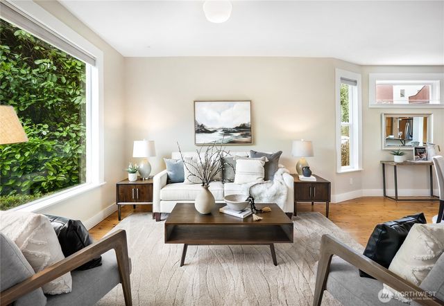 1606 22nd Avenue, Seattle, WA 98122