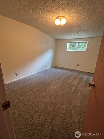5501 89th Avenue SE, Olympia, WA 98513