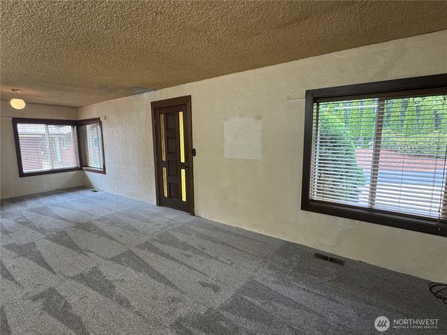 5501 89th Avenue SE, Olympia, WA 98513