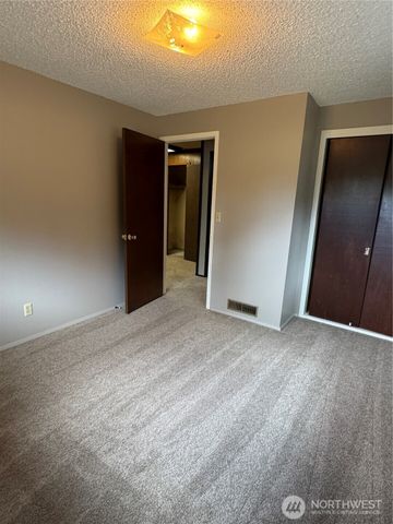 5501 89th Avenue SE, Olympia, WA 98513