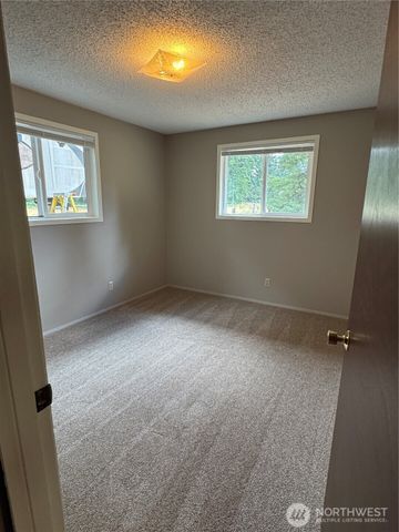 5501 89th Avenue SE, Olympia, WA 98513