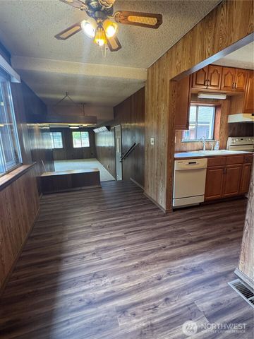 5501 89th Avenue SE, Olympia, WA 98513