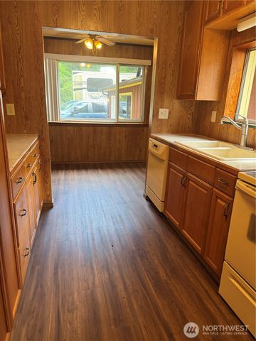 5501 89th Avenue SE, Olympia, WA 98513