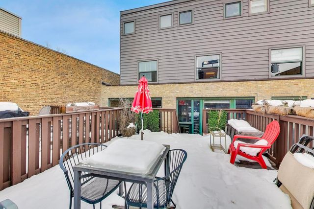 1140 W Cornelia Avenue D, Chicago, IL 60657